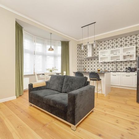 Aesthetic One Bedroom Apartment In Wroclaw By Noclegi Renters Ngoại thất bức ảnh
