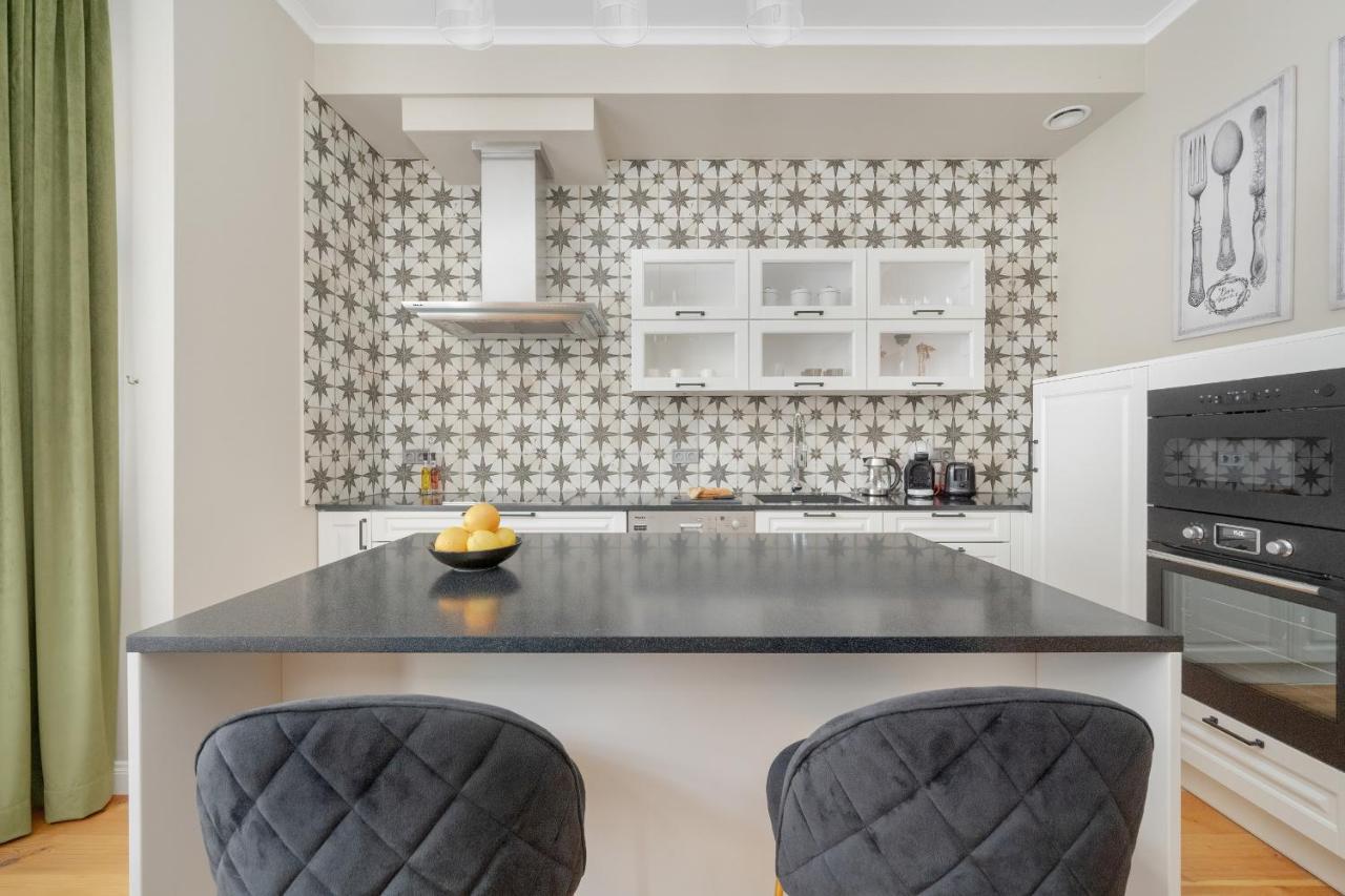 Aesthetic One Bedroom Apartment In Wroclaw By Noclegi Renters Ngoại thất bức ảnh